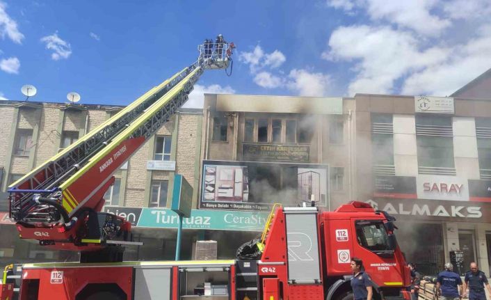 Ankara’da Siteler Sanayi bölgesinde yangın