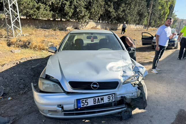 Antakya’da trafik kazası: 2 yaralı