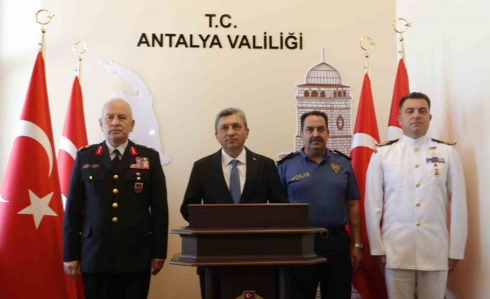 Antalya Valisi Şahin: "Antalya’da son bir haftada 37 yangın çıktı, 52 hektar alan yandı"