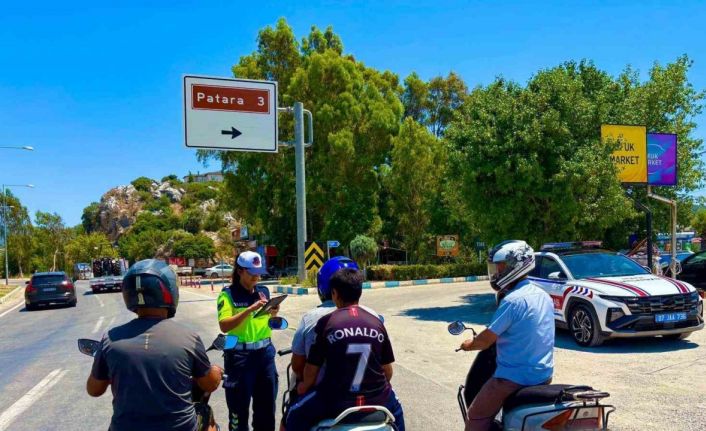 Antalya’da 3 bini aşkın motosiklet denetlendi, 80 araç trafikten men edildi