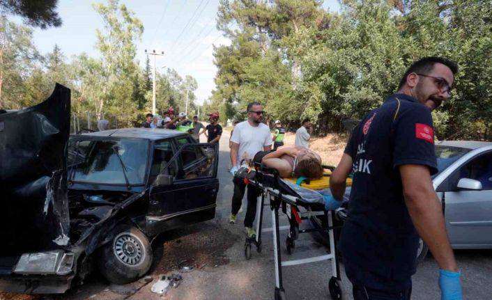 Antalya’da piknik dönüşü feci kaza: 3 yaralı