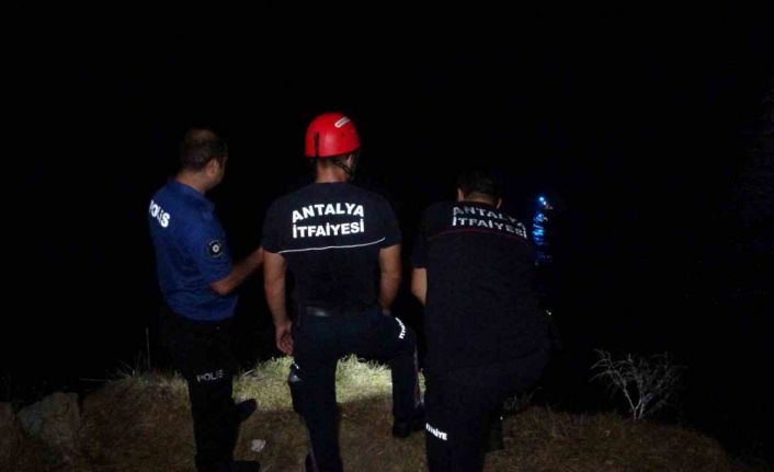 Antalya’da "Şelaleden denize birisi düştü" ihbarı ekipleri alarma geçirdi