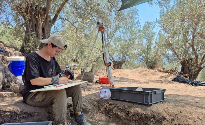 Antandros Antik Kenti’nde kavurucu sıcaklıklara rağmen kazı çalışmaları sürüyor
