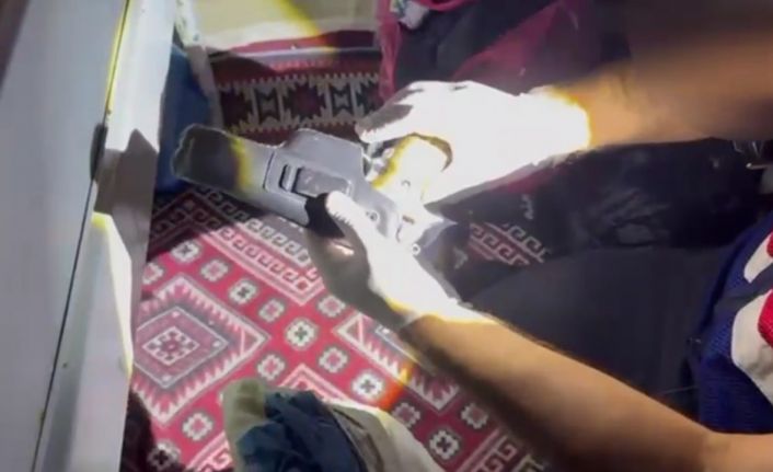 Arpaçay’da silah ve mühimmat ele geçirildi