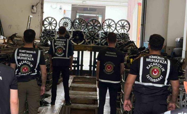 Artvin’de 32 milyon liralık kaçak oto yedek parçası ele geçirildi