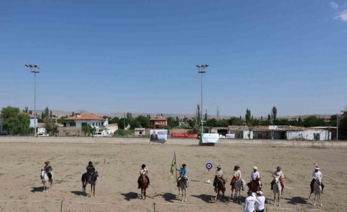Atlı okçuluğun kalbi Kayseri’de attı