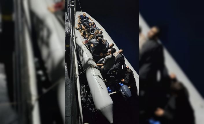 Ayvacık açıklarında 38 kaçak göçmen yakalandı