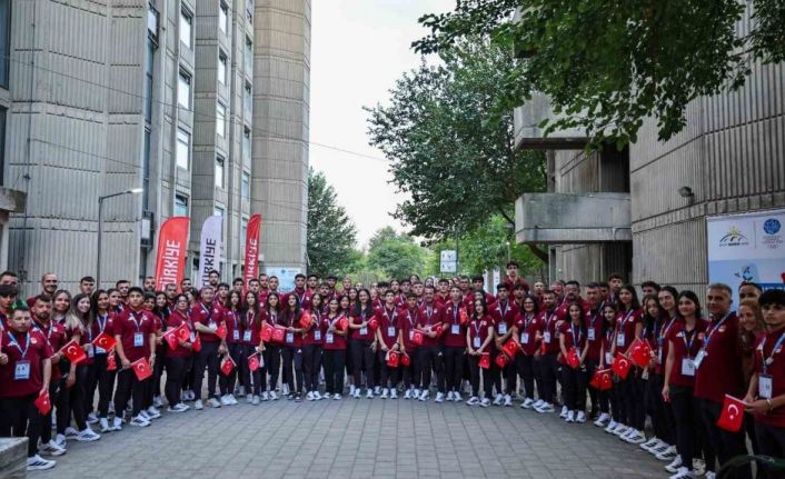 Bakan Bak: "Spor ülkesi olma yolunda hızla ilerliyoruz"