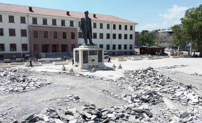 Bakan talimat verdi, Kapalı Çarşı için iyileştirme süreci başladı