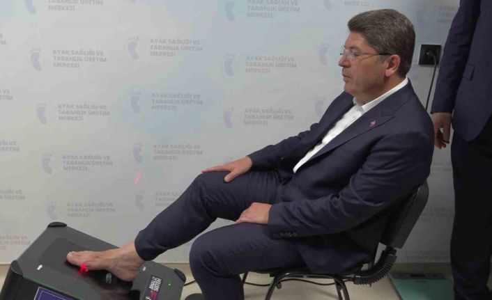 Bakan Tunç, ayak sağlığı muayenesi oldu