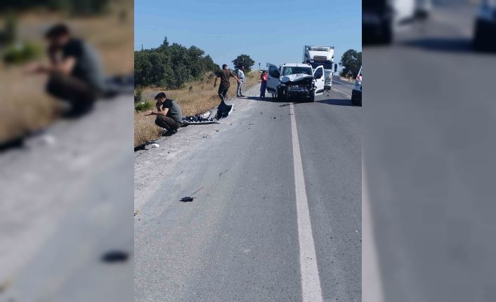 Balya’da araç ineğe çarptı