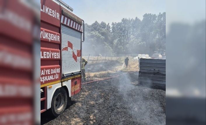 Bandırma’da anız ve ot yangını söndürüldü