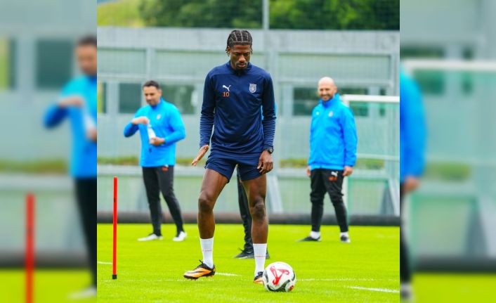 Başakşehir, hazırlıklarını çift idmanla sürdürdü