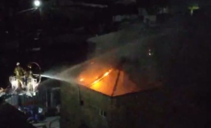 Başakşehir’de fabrikada çıkan yangın büyümeden söndürüldü
