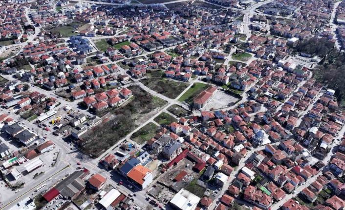 Başkan Alemdar: "4 kilometrelik hatta kesintisiz ulaşım sağlanacak"