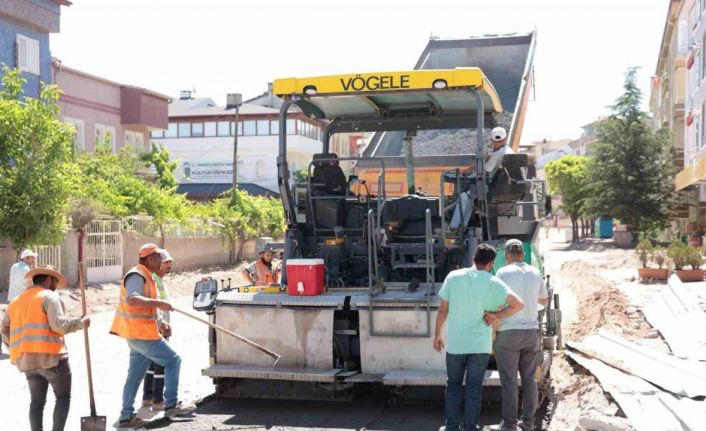 Başkan Arı, alt yapı çalışmalarını yerinde inceledi