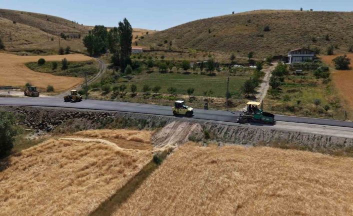 Başkan Büyükkılıç: "3 mahalleyi bağlayan grup yola 107 milyon TL’lik yatırım yaptık"