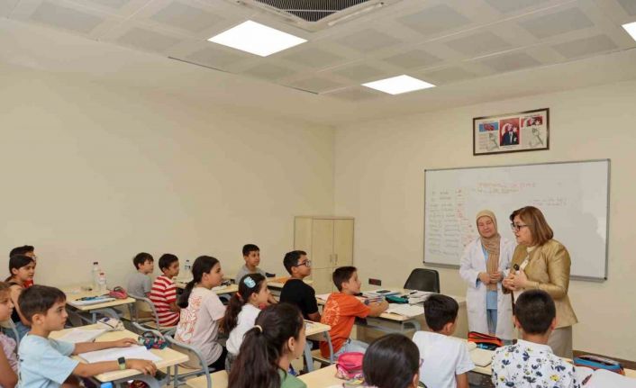 Başkan Şahin, yaz okullarından faydalanan çocuklar ile bir araya geldi
