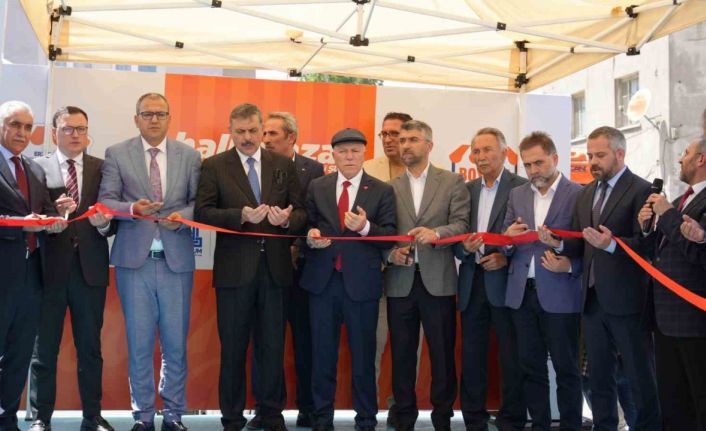 Başkan Sekmen; "Halk pazarları gönül belediyeciliğinin yansımasıdır"