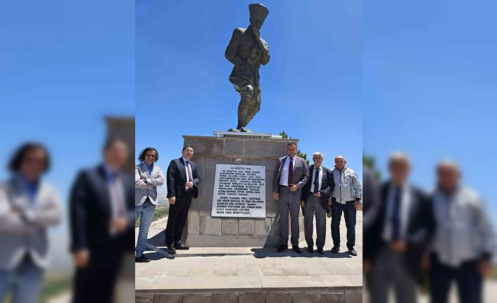 Başkan Zor: "Kocatepe’yi bütün gençlerimiz gelip, görmeli"