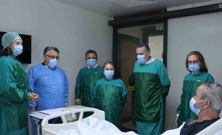 Batı Karadeniz Bölgesi’nde bir ilk: BEUN’da otolog kemik iliği nakli