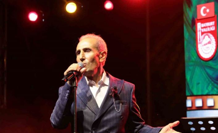 Bayburtlu sanatçılar şölenlerde sahne aldı