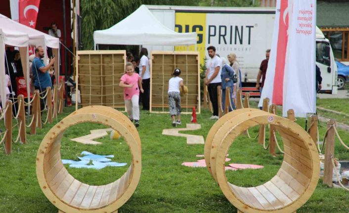 Bayburt’ta çocuklar geleneksel Türk oyunlarıyla tanıştı