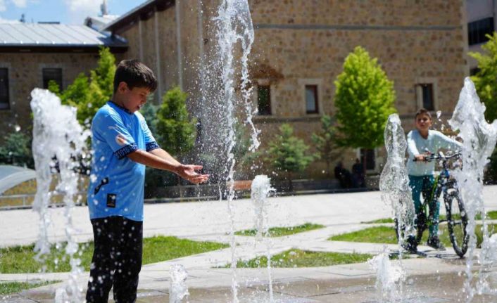 Bayburt’ta hafta sonu kavurucu sıcaklar yeni haftada sağanak yağış etkili olacak