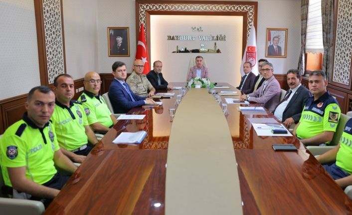 Bayburt’ta ulaşımda yaşanan sorunlar toplantıda ele alındı