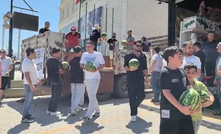 Bedava karpuzu duyan geldi