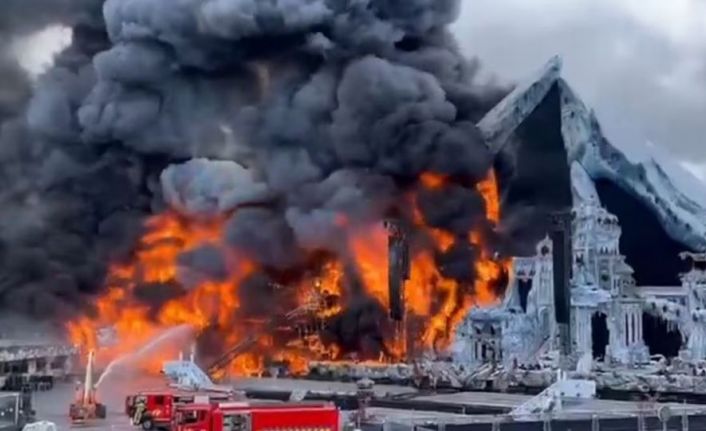 Belçika’daki Tomorrowland müzik festivali öncesinde yangın paniği: Ana sahne küle döndü