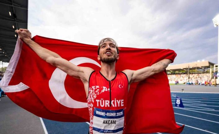 Berke Akçam’dan altın madalya