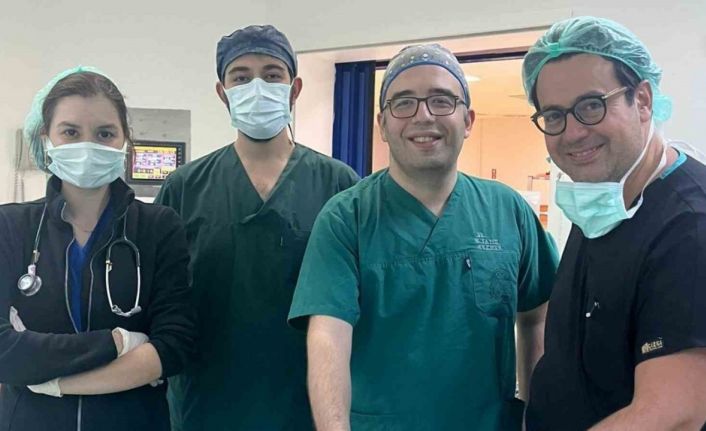 Beş günlük bebek, Selçuk Tıp’ta nefesine kavuştu