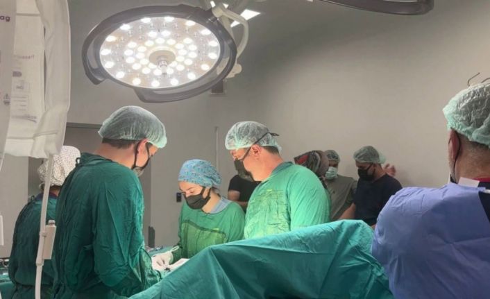 Beyin ölümü gerçekleşen gencin organları 2 hastaya umut oldu