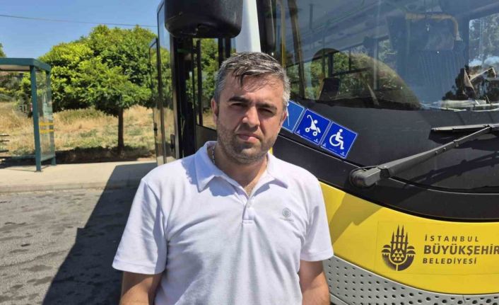 Beylikdüzü’nde İETT şoförü, fenalaşan yolcusunu hastaneye yetiştirdi