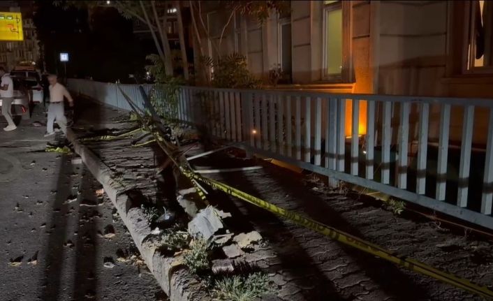 Beyoğlu’nda minibüs otobüse çarptı: 2’si ağır 5 yaralı