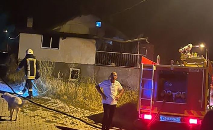 Beyşehir’de ev yangını korkuttu