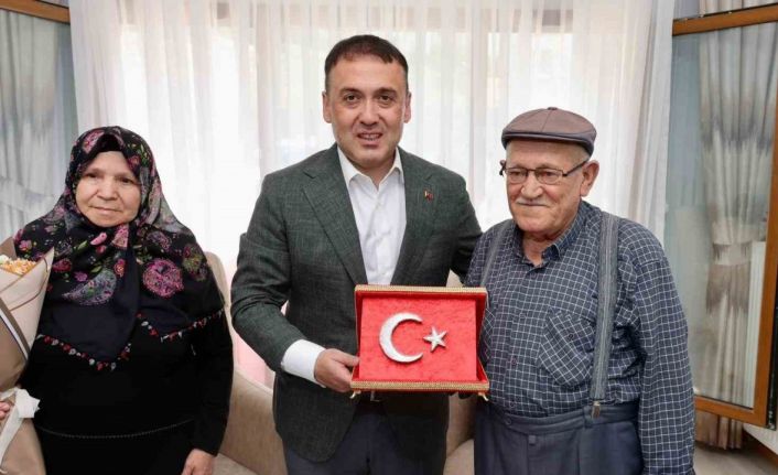 Bilecik Valisi Sözer şehit ailesi ile bir araya geldi