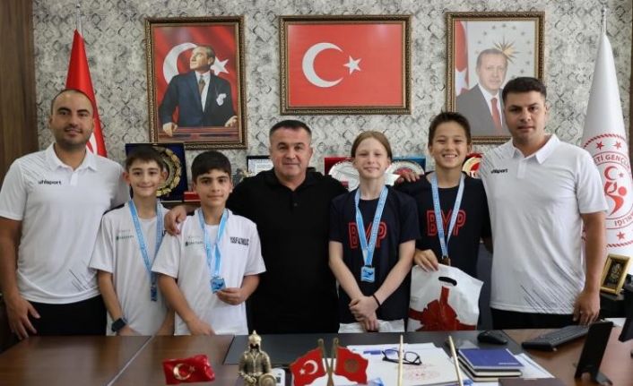 Bilecikli minik kulaçlardan büyük başarı