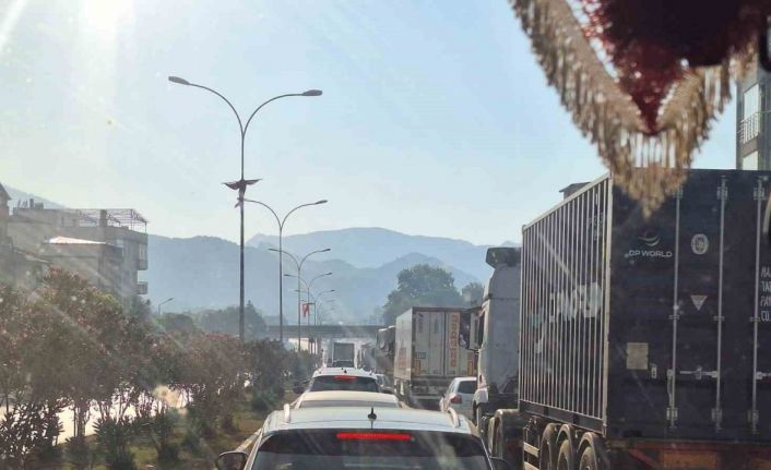 Bilecik’te yangın nedeniyle çevreyolu yeniden trafiğe kapatıldı