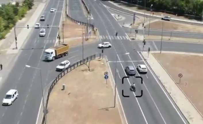 Bingöl’de dron destekli trafik denetiminde plakasız motosiklete ceza