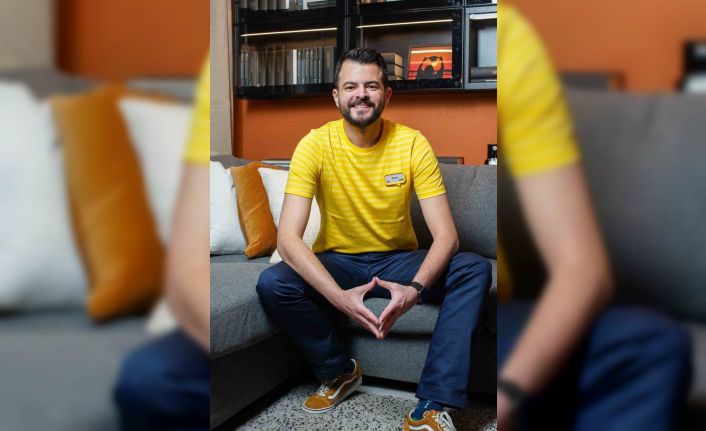 Bir hayal, üç kıta: İzmirli tasarımcı Can Akay’ın başarı hikayesi