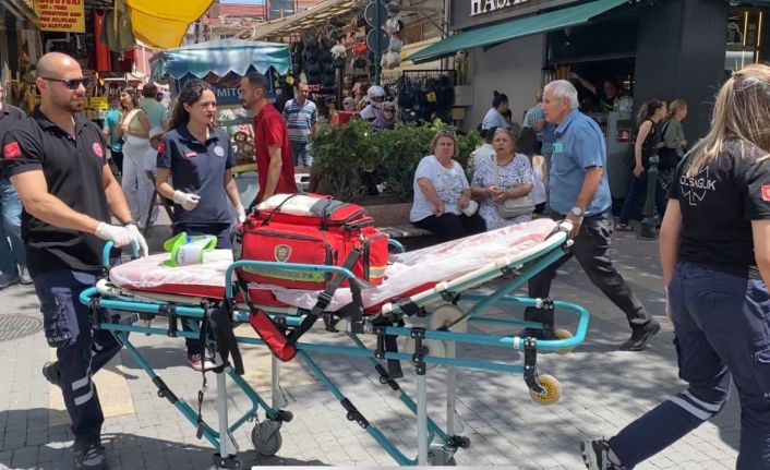 Bisikletten düşen şahıs sağlık ekipleri yanına gelince ayaklanıp gitti