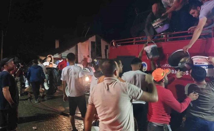 Bolu’da alevli gece: 12 yapı küle döndü