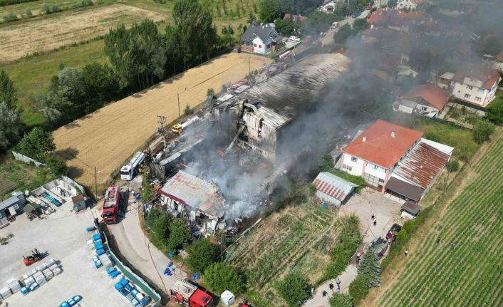 Bolu’daki fabrika yangını kontrol altına alındı