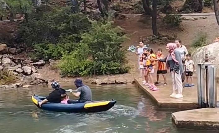 Bozkır’da rafting keyfi: Aygırdibi renkli görüntülere sahne oldu