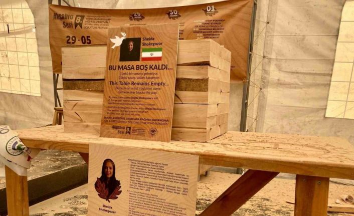 Bu masa savaş yüzünden boş kaldı