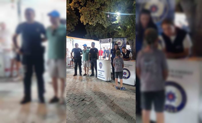 Burhaniye Polisi Kitap Fuarını fırsata çevirdi