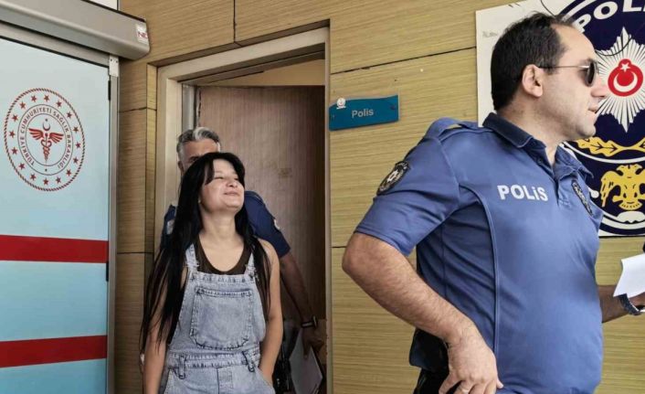 Bursa’da genç kızlar arasında bıçaklı kavga: 1 yaralı