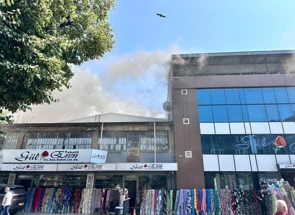 Bursa’da tekstil atölyesinin çatı katında yangın